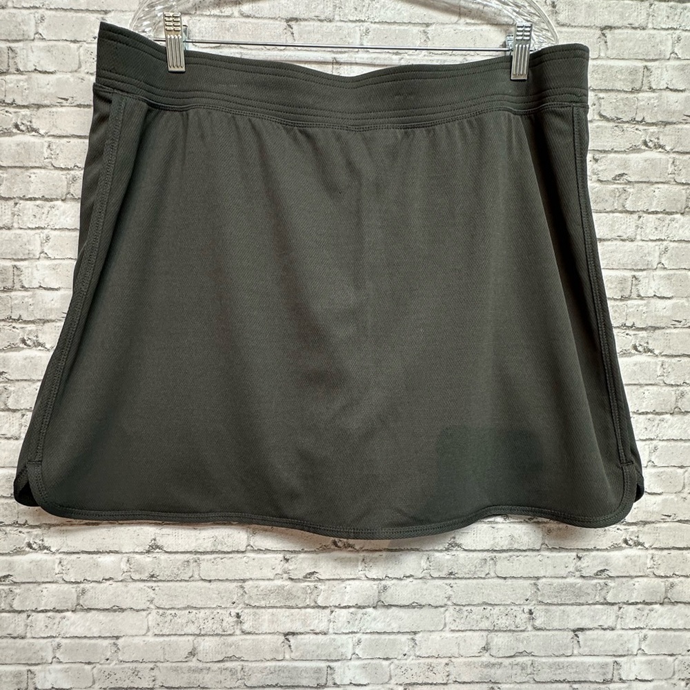 St. John's Bay Active SWIM SKIRT Built in Shorts Size Woman 1X Quick-Dri Gray